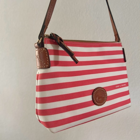 Dooney & Bourke SULLIVAN CROSSBODY POUCHETTE Stripes - WATERMELON - Picture 5 of 9